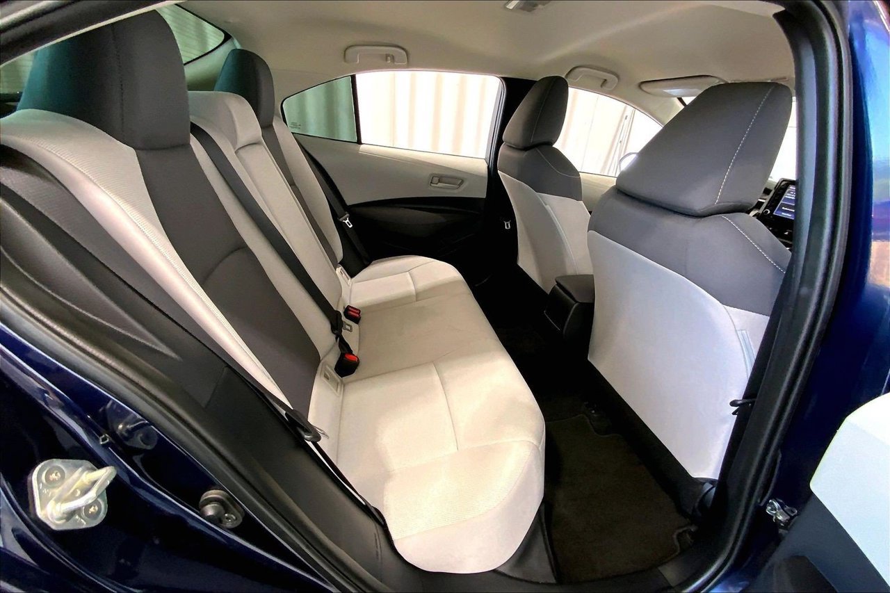 Used 2022 Toyota Corolla LE FWD image 20