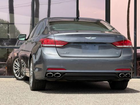 Used 2015 Hyundai Genesis 5.0 RWD image 8