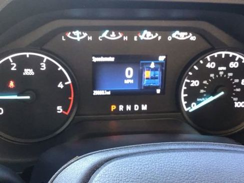 Used 2025 Ford F250 XLT image 28