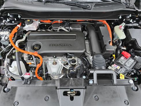 Used 2025 Honda CR-V Sport-L image 9