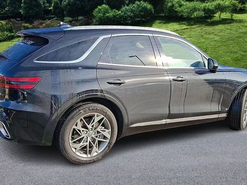 Used 2025 Genesis GV70 2.5T Advanced w/ Advanced Package image 8