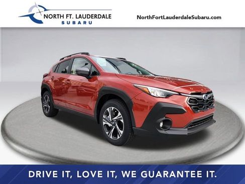 Used 2025 Subaru Crosstrek 2.0i Premium image 1