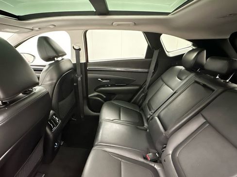 Used 2023 Hyundai Tucson Limited image 10