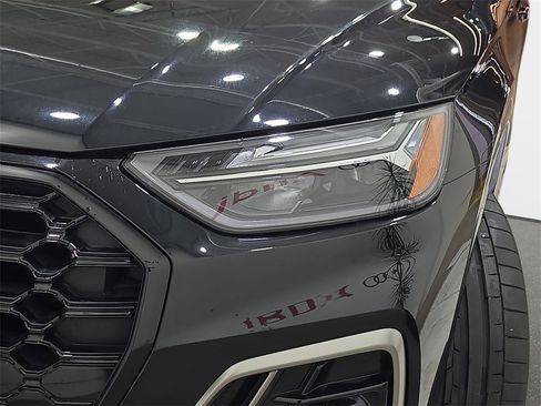 New 2025 Audi SQ5 Premium Plus image 31