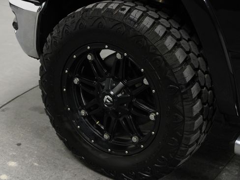 Used 2020 RAM 1500 Laramie image 10