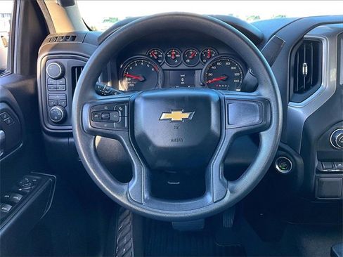 Used 2022 Chevrolet Silverado 1500 Custom image 16