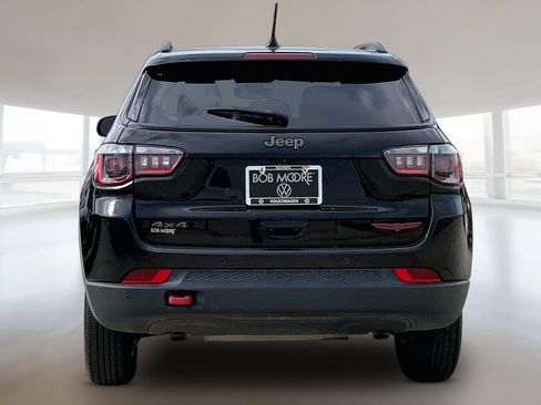 Used 2023 Jeep Compass Trailhawk w/ Sun and Sound Group AWD/4WD image 4
