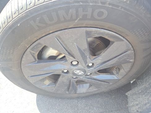 Used 2023 Hyundai Elantra SEL image 13