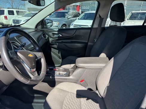 Used 2018 Chevrolet Equinox LT image 14