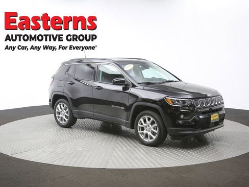 Used 2022 Jeep Compass Latitude w/ Sun and Sound Group image 47