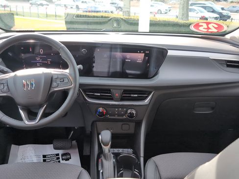 Used 2025 Buick Encore GX Preferred w/ Comfort Package image 28
