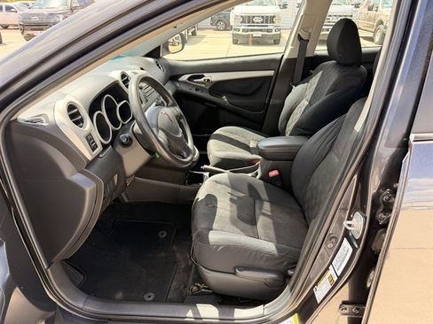 Used 2009 Pontiac Vibe AWD w/ Preferred Package image 12