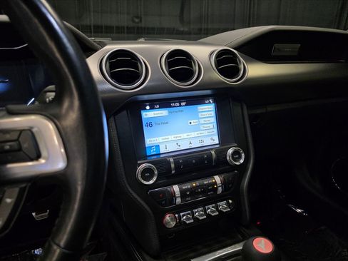 Used 2019 Ford Mustang GT Premium w/ Equipment Group 401A RWD image 22
