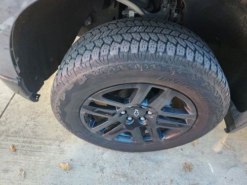 Used 2022 Chevrolet Silverado 1500 LT Trail Boss image 8