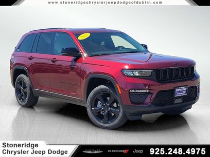 New 2025 Jeep Grand Cherokee Limited w/ Black Appearance Package