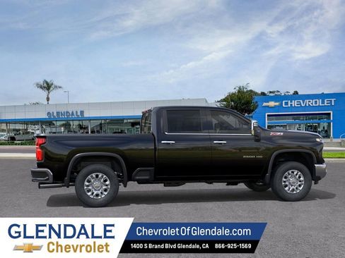 New 2026 Chevrolet Silverado 2500 LTZ w/ LTZ Plus Package AWD/4WD image 5