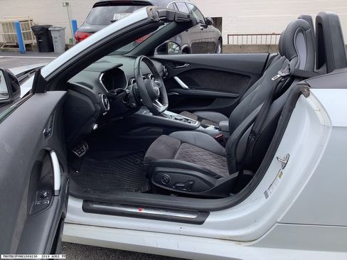 Used 2019 Audi TT 2.0T w/ Technology Package image 10