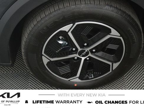 New 2026 Kia Niro LX FWD image 21