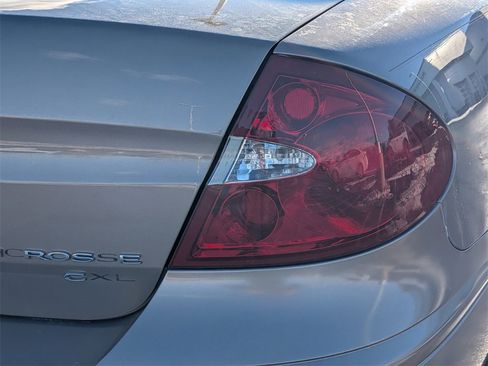 Used 2007 Buick LaCrosse CXL image 17