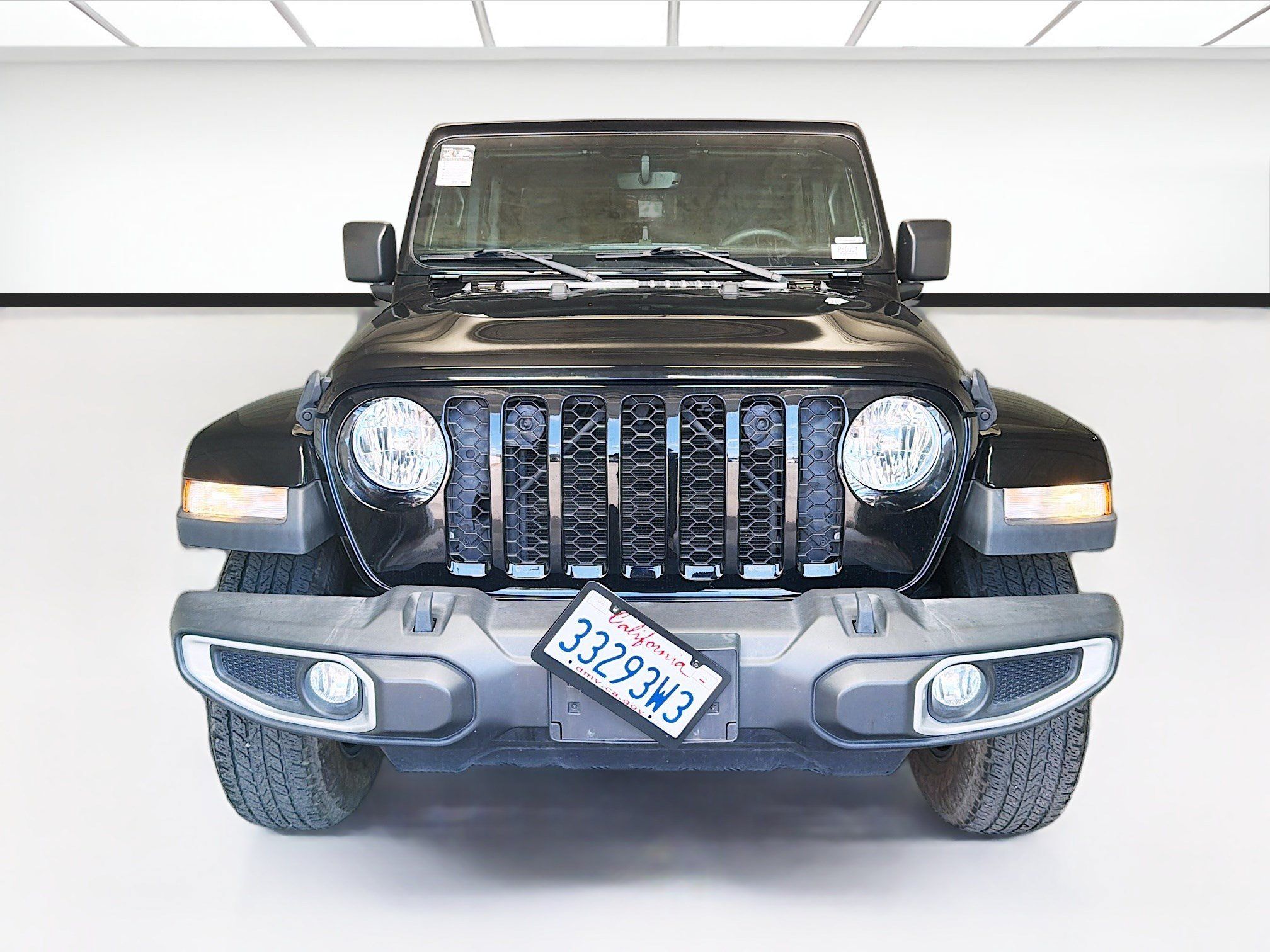 Used 2023 Jeep Gladiator Sport AWD/4WD image 2