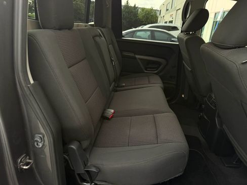 Used 2015 Nissan Titan SV w/ SV Value Truck Package AWD/4WD image 27