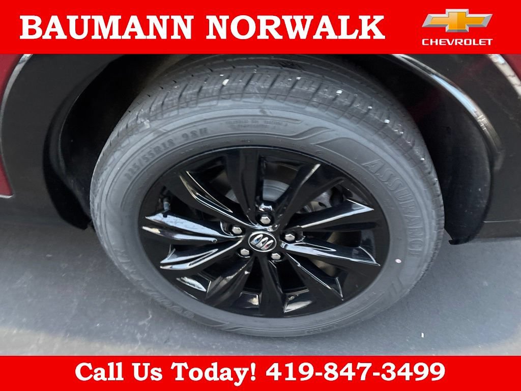Used 2024 Buick Envista Sport Touring w/ Convenience I Package FWD image 8