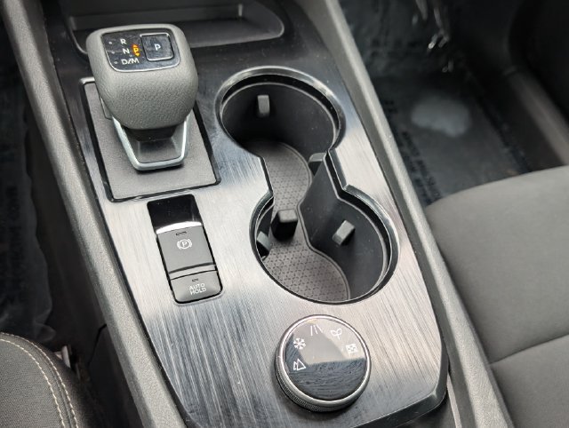 Used 2023 Nissan Rogue S AWD/4WD image 21