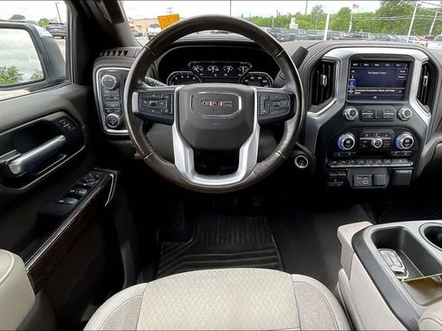 Used 2021 GMC Sierra 1500 SLE w/ Driver Alert Package II AWD/4WD image 5