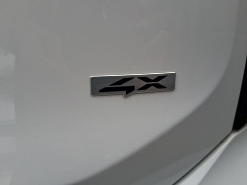 Used 2024 Kia Telluride SX Prestige w/ Towing Package AWD/4WD image 13