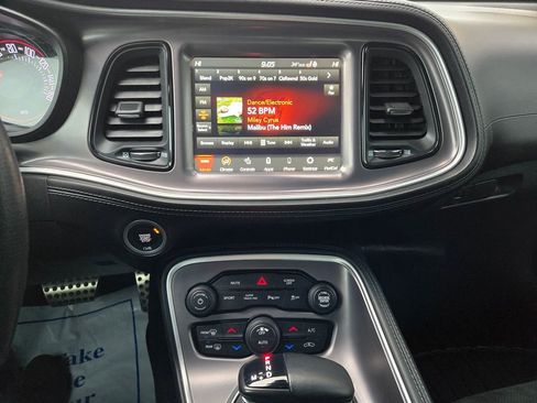 Used 2021 Dodge Challenger GT w/ Plus Package image 19