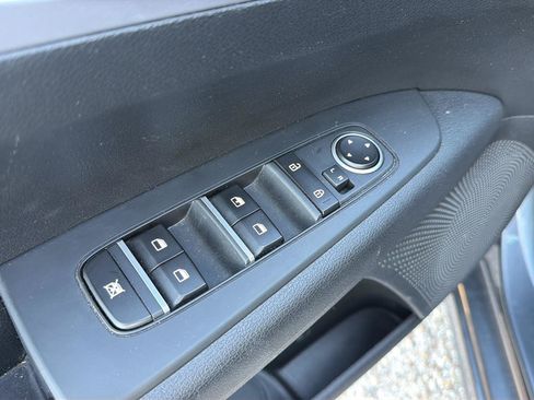 Used 2024 Kia Forte LXS FWD image 17