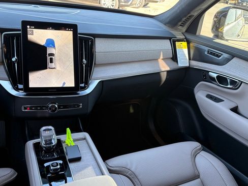 New 2026 Volvo XC90 B5 Ultra w/ Lounge Package image 5