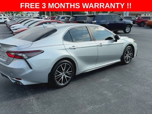 Used 2023 Toyota Camry SE w/ Cold Weather Package FWD image 8