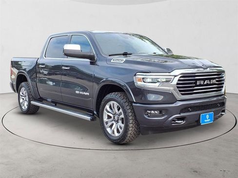 Used 2021 RAM 1500 Limited w/ Body Color Bumper Group image 3