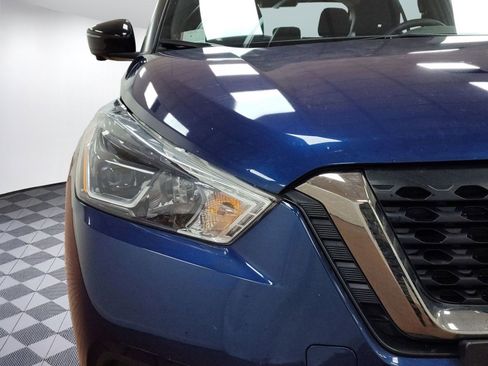 Used 2020 Nissan Kicks SR w/ Exterior Package image 7