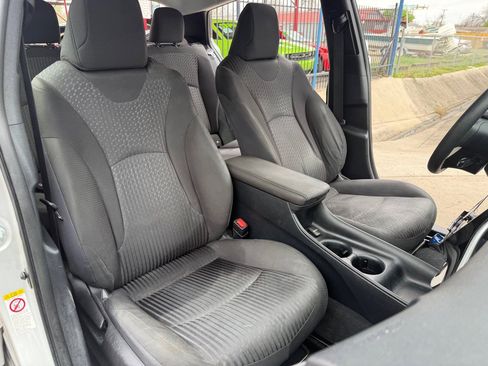 Used 2018 Toyota Prius Two w/ Prius Two Safety Plus Package image 33