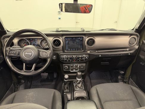 Used 2021 Jeep Wrangler Unlimited Sport image 46