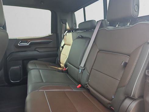 Used 2023 GMC Sierra 1500 Denali w/ Denali Reserve Package AWD/4WD image 15
