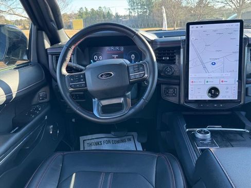 Used 2024 Ford Expedition Limited image 14