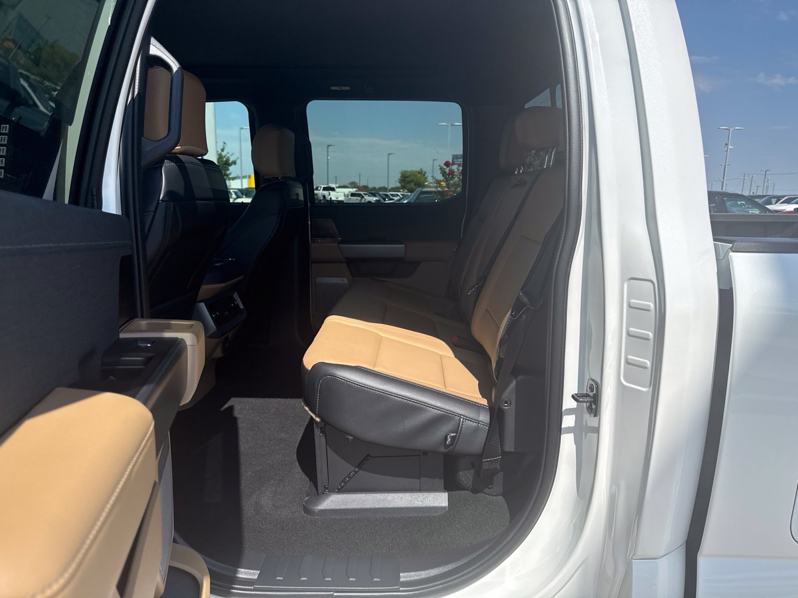 New 2026 Ford F350 Lariat w/ Lariat Ultimate Package AWD/4WD image 12