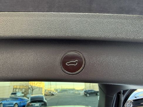 Used 2023 Tesla Model Y Long Range image 23