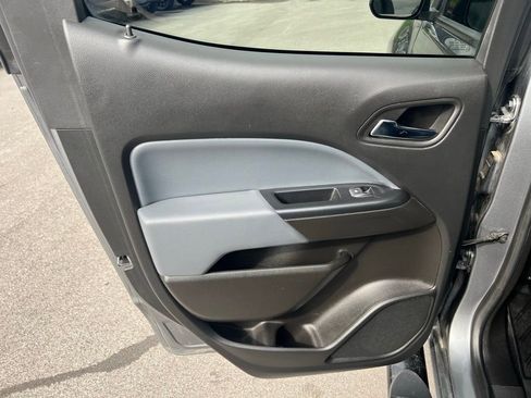 Used 2020 Chevrolet Colorado Z71 image 19