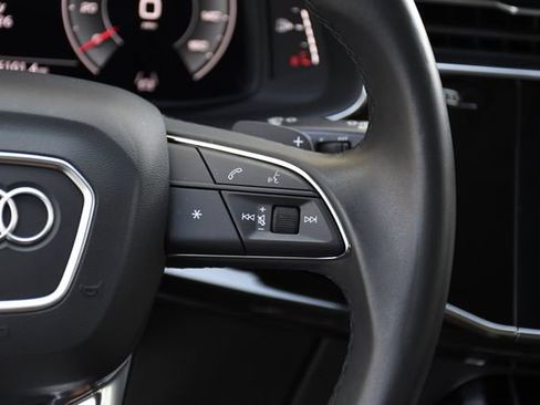 Used 2023 Audi Q7 3.0T Prestige w/ Prestige Package image 9