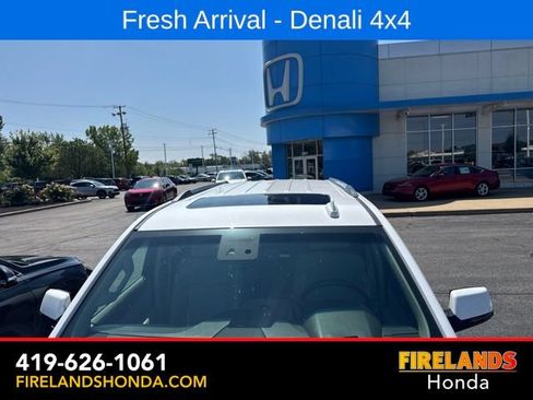 Used 2015 GMC Yukon Denali w/ Open Road Package AWD/4WD image 11