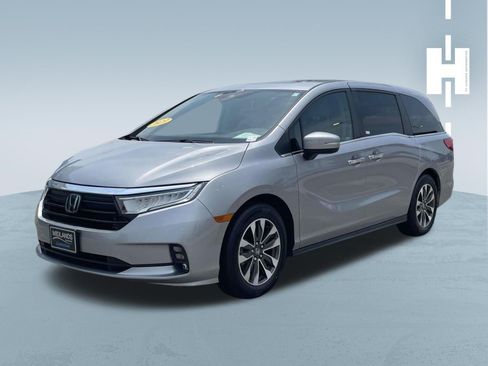 Used 2023 Honda Odyssey EX-L image 3