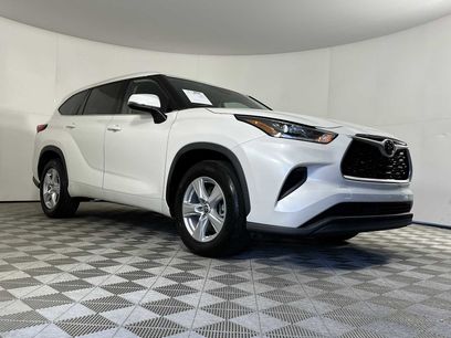 Used 2021 Toyota Highlander L