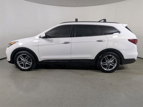 Used 2017 Hyundai Santa Fe SE Ultimate w/ SE Ultimate Tech Package 03 image 4