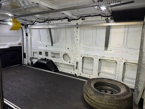 Used 2019 Ford Transit 250 148 Low Roof RWD image 29