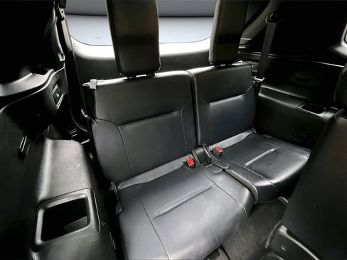 Used 2023 Mitsubishi Outlander SE image 23