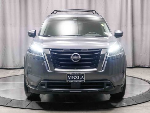 Used 2022 Nissan Pathfinder SV FWD image 6